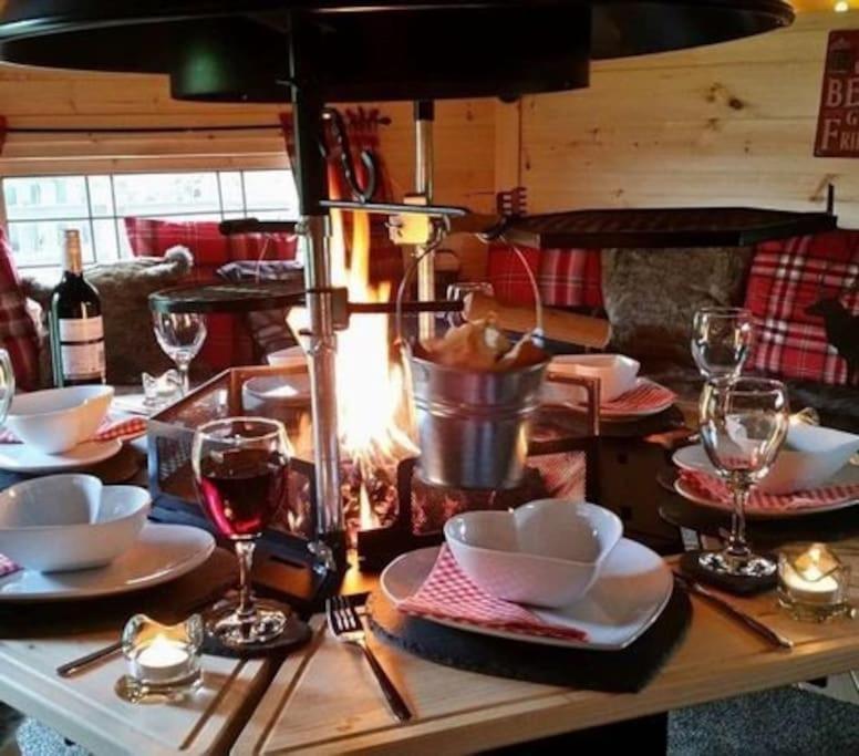 Beach House, With Bbq Lodge And Hot Tub! ボーンマス エクステリア 写真